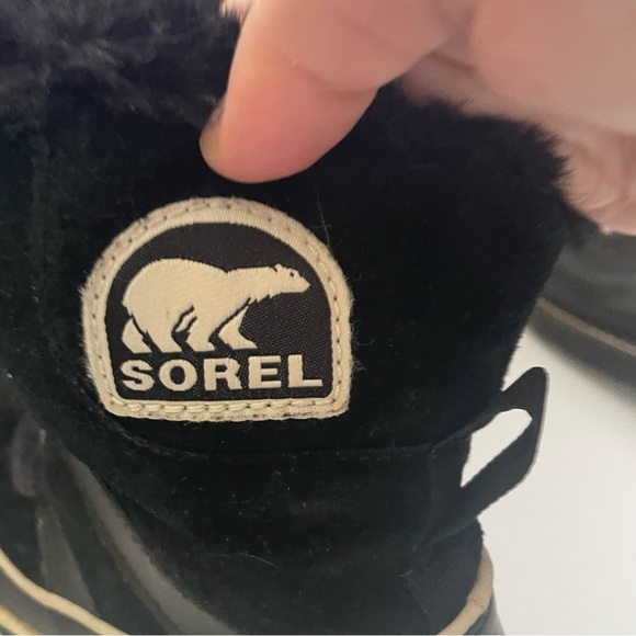 Sorel winter boots size 6 - Picture 6 of 7